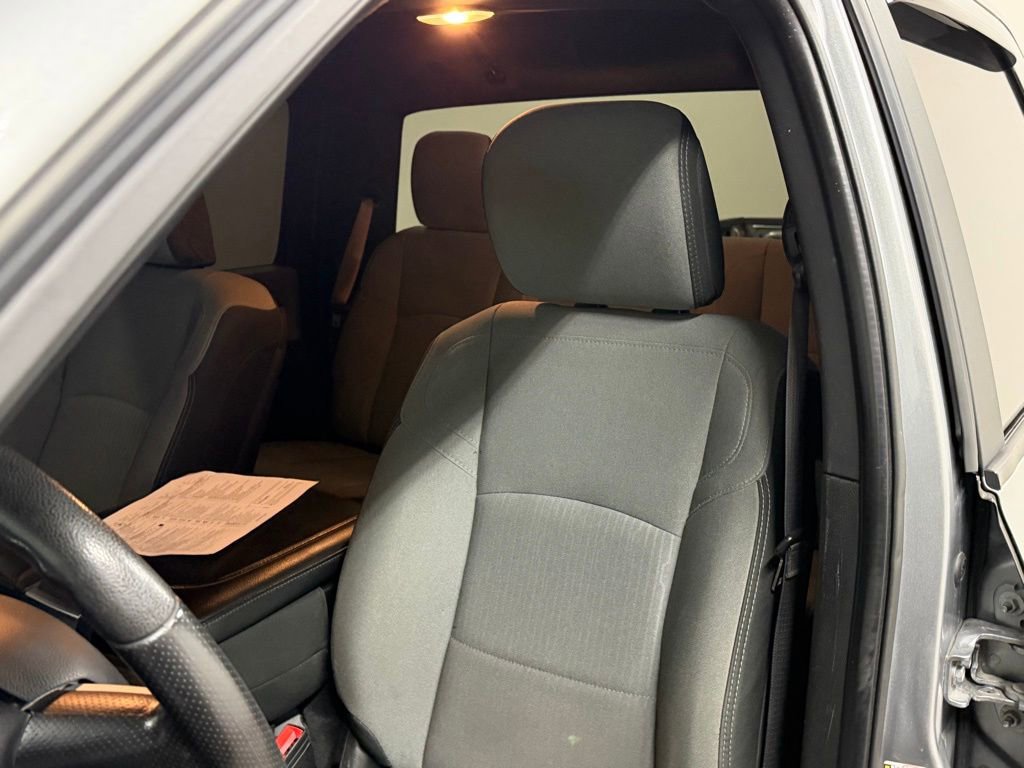 Used 2022 RAM 3500 Big Horn image 52