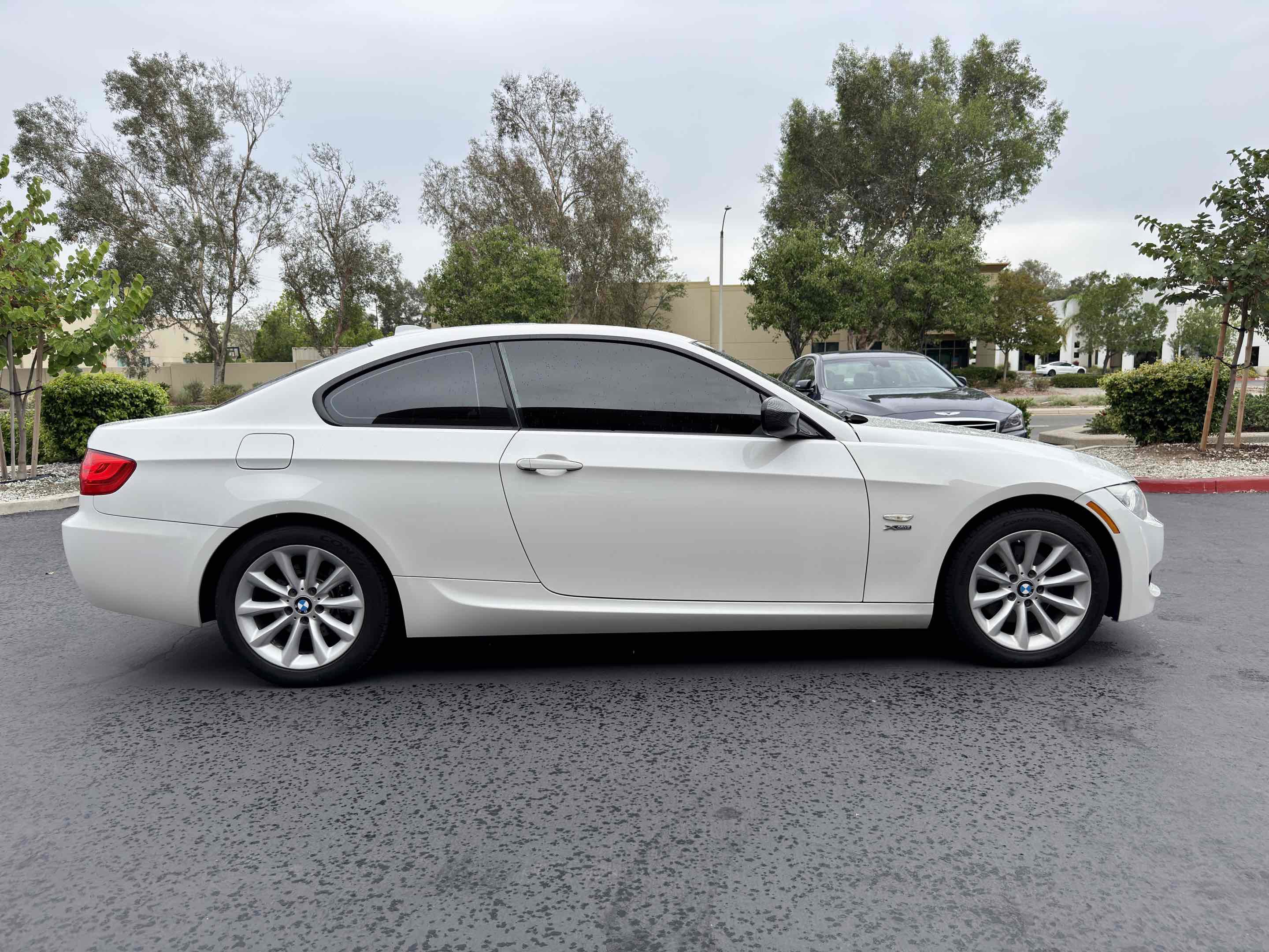 Used 2011 BMW 328i xDrive Coupe image 12