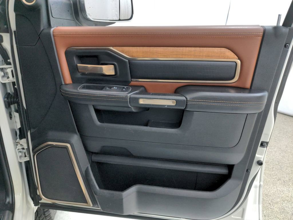 Used 2020 RAM 3500 Limited AWD/4WD image 41