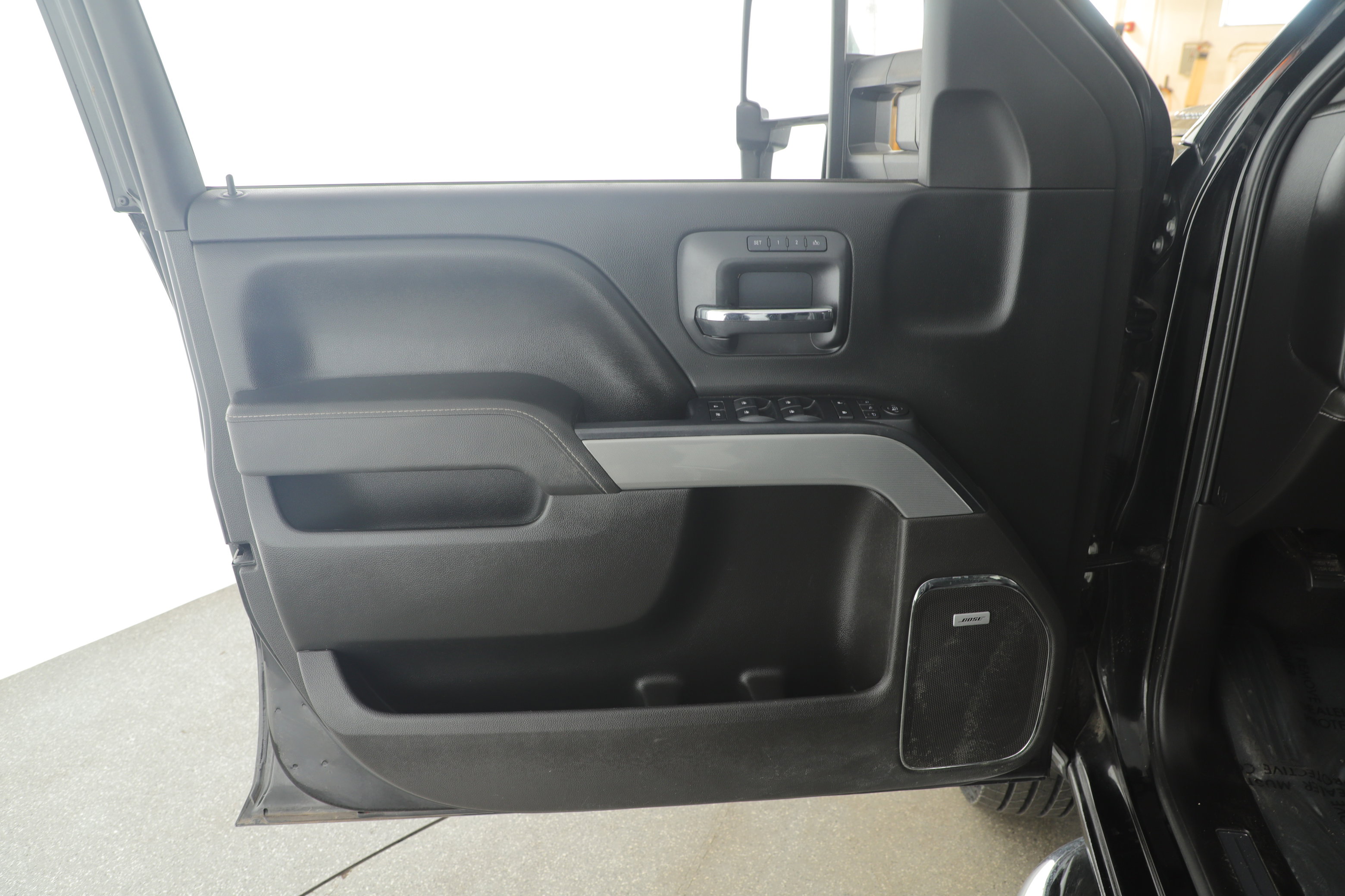 Used 2016 Chevrolet Silverado 3500 LTZ w/ Duramax Plus Package image 19