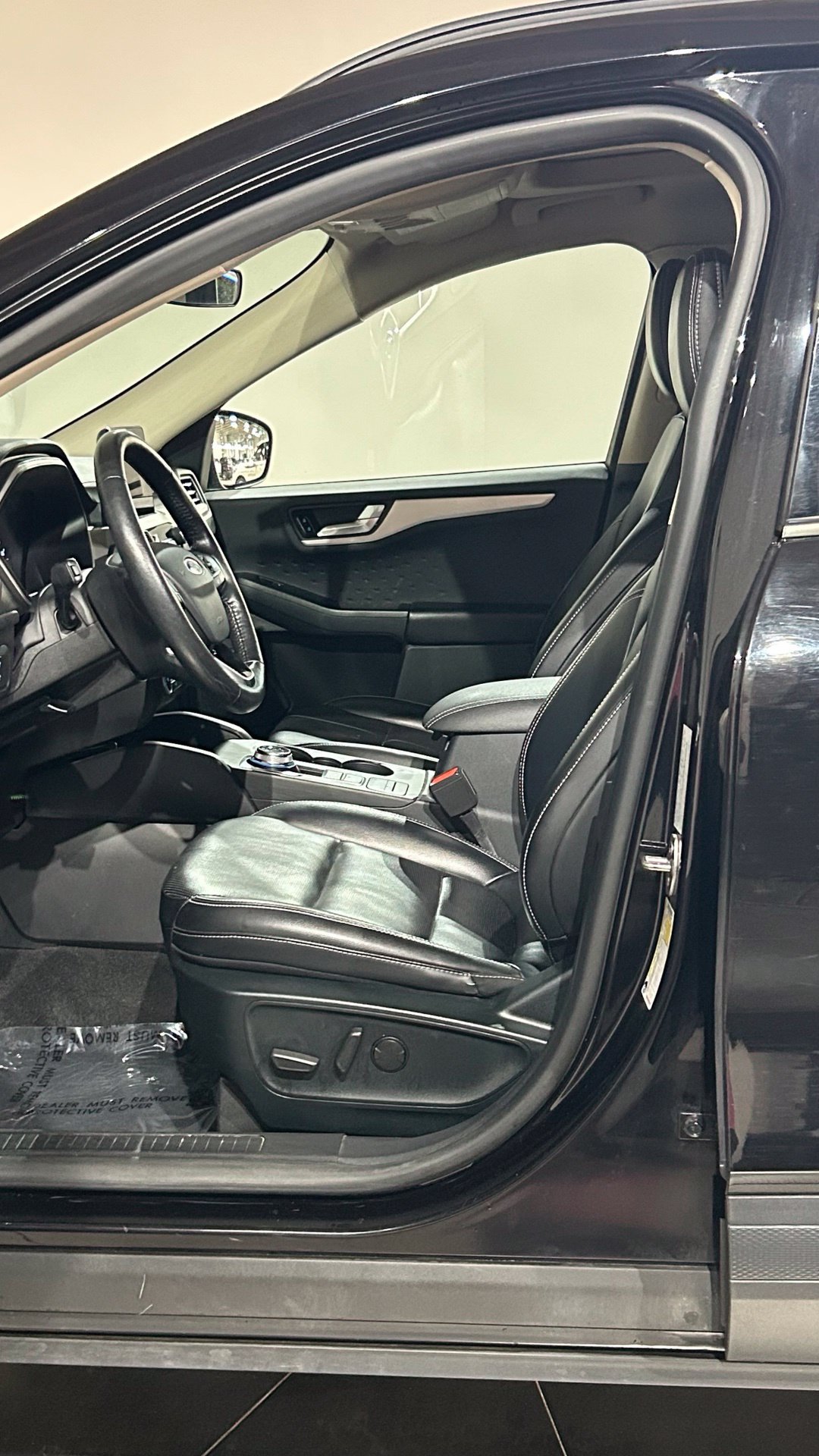 Used 2020 Ford Escape SEL AWD/4WD image 38