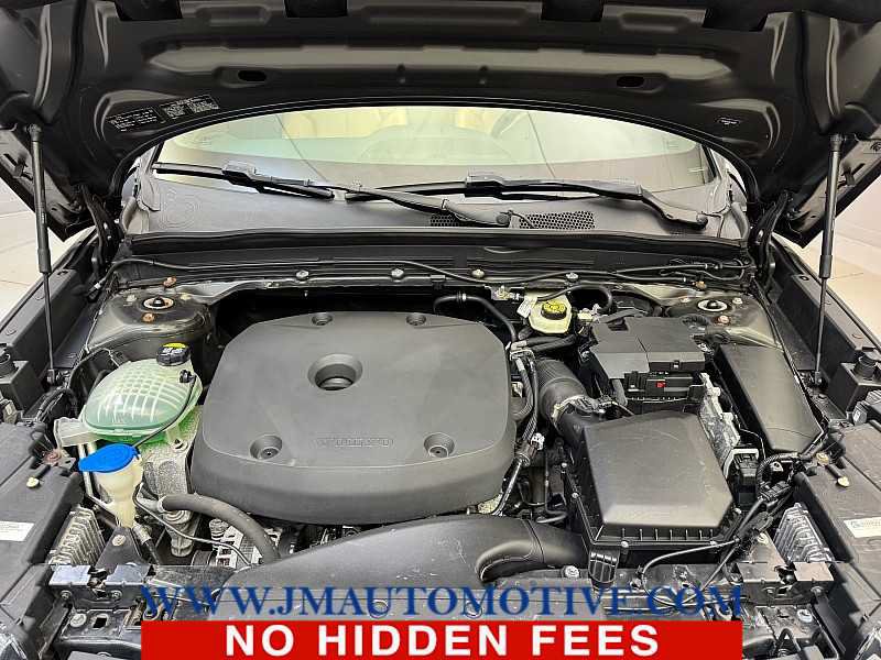 Used 2019 Volvo XC40 T5 Inscription AWD/4WD image 10