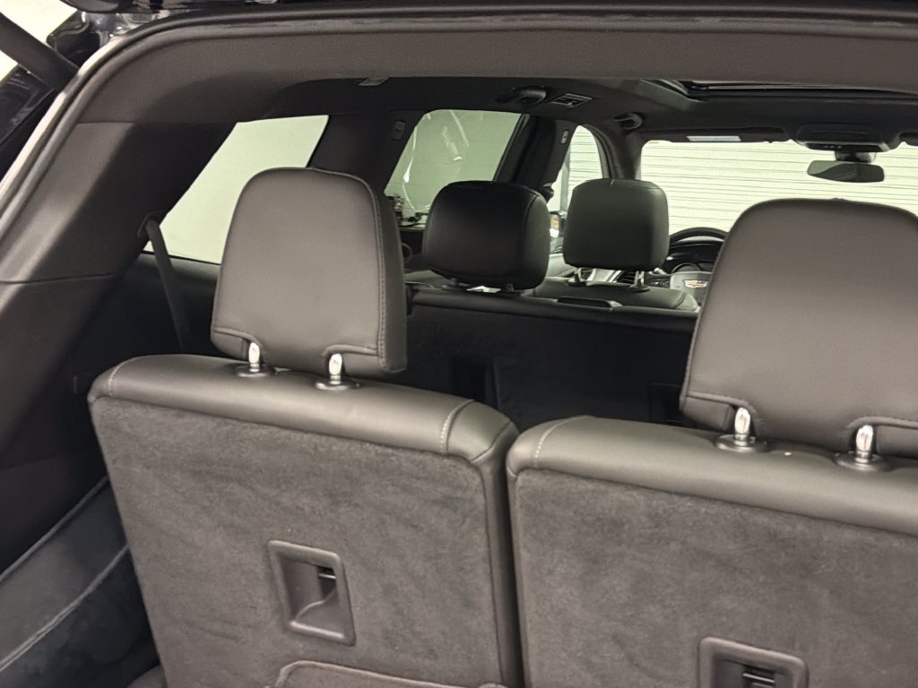 Used 2023 Cadillac XT6 Premium Luxury FWD image 18