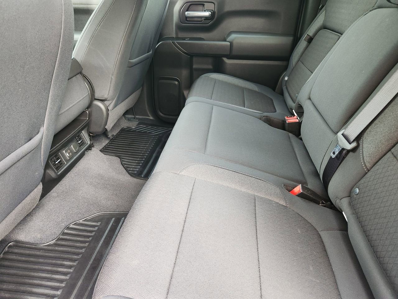 Used 2020 Chevrolet Silverado 1500 LT w/ Texas Edition RWD image 28