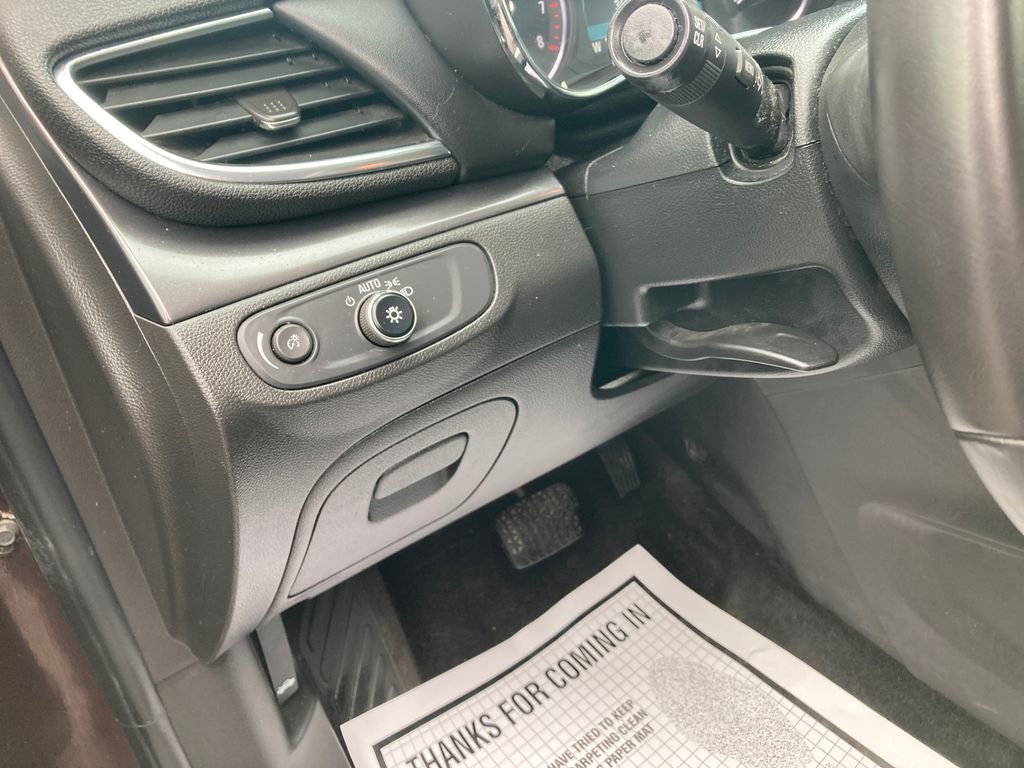 Used 2018 Buick Encore Preferred AWD/4WD image 17