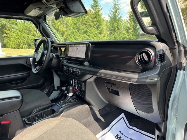 Used 2024 Jeep Wrangler Unlimited Rubicon image 30