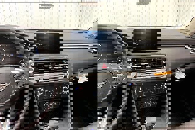 New 2026 Genesis G70 2.5T image 7