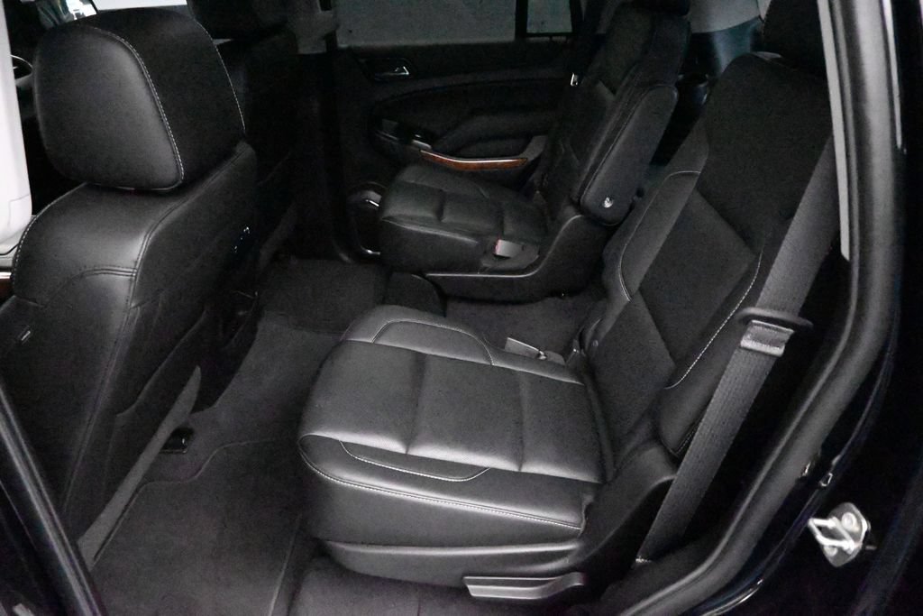 Used 2019 Chevrolet Tahoe Premier w/ RST 6.2L Performance Edition RWD image 13