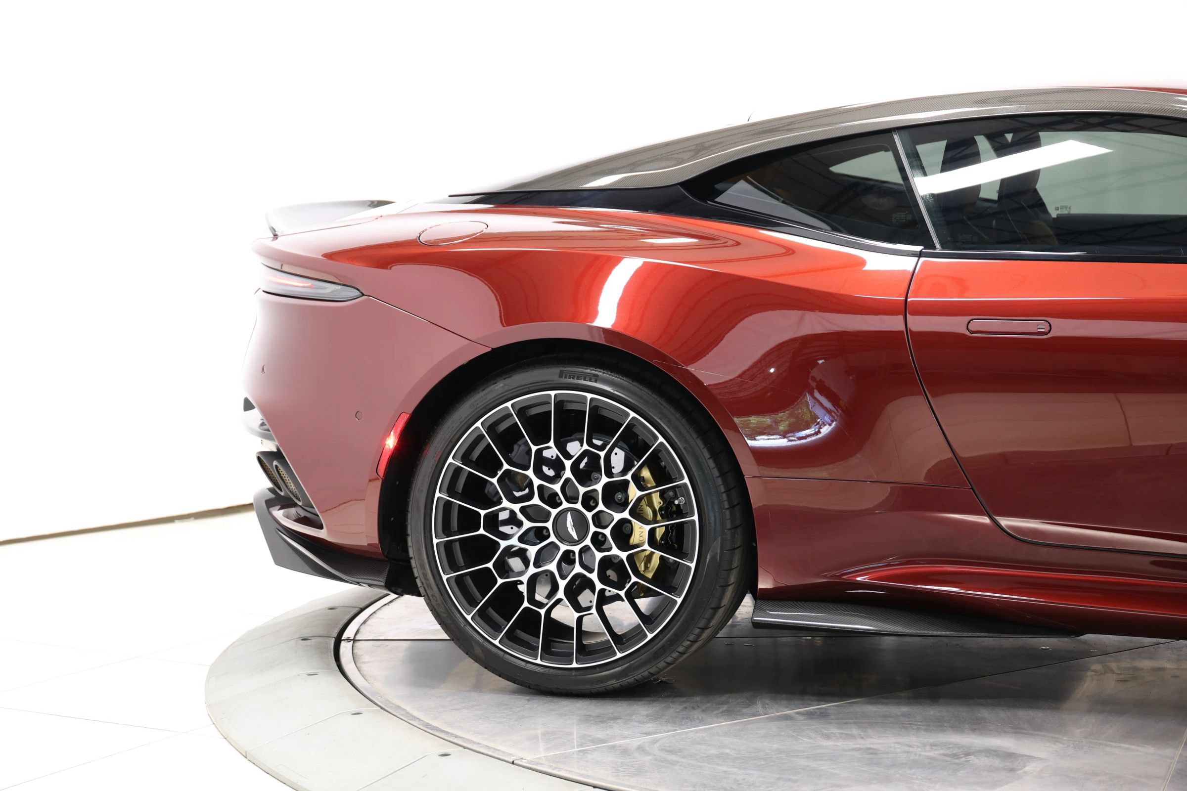 Used 2023 Aston Martin DBS Coupe RWD image 83