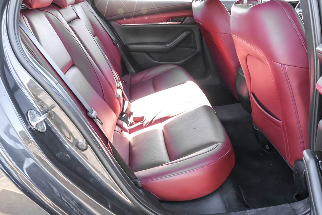 Used 2023 MAZDA MAZDA3 Hatchback w/Premium Plus Pkg image 35