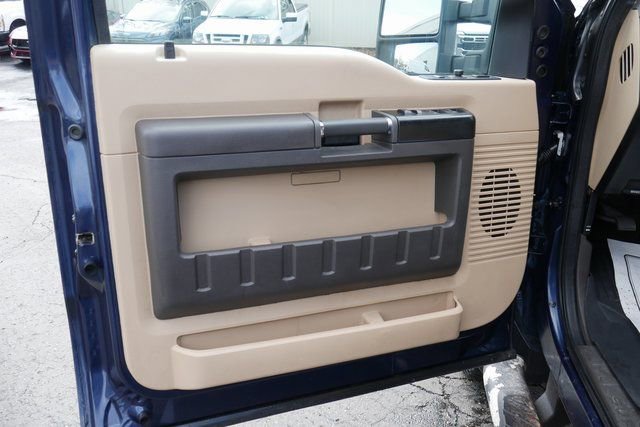 Used 2015 Ford F350 Lariat image 13