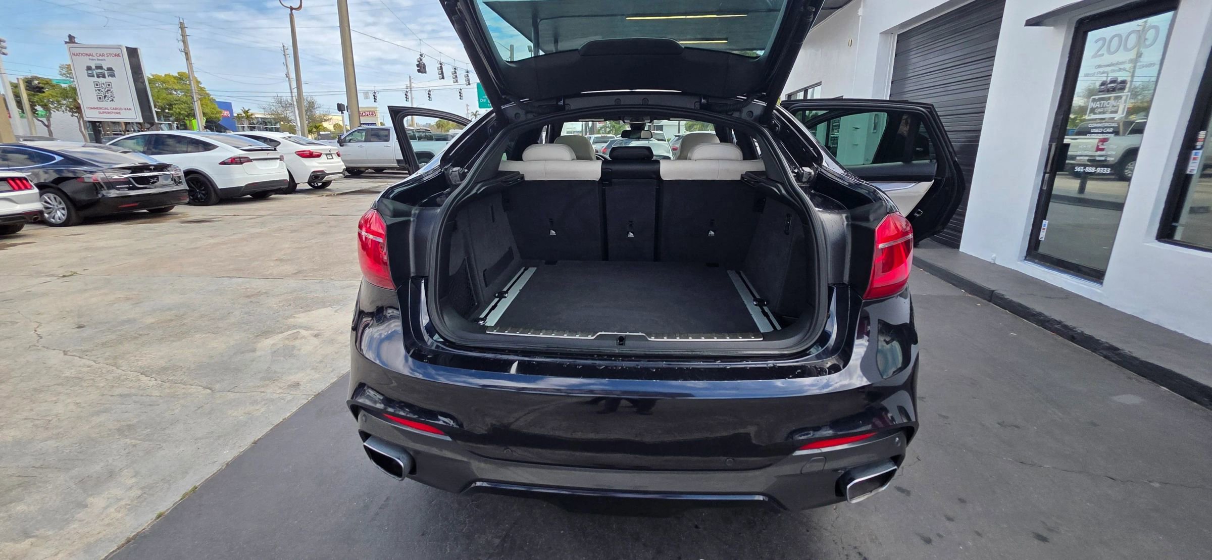 Used 2018 BMW X6 sDrive35i RWD image 11