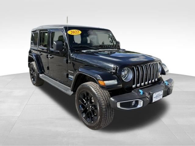 Used 2022 Jeep Wrangler Unlimited Sahara w/ Cold Weather Group AWD/4WD image 8