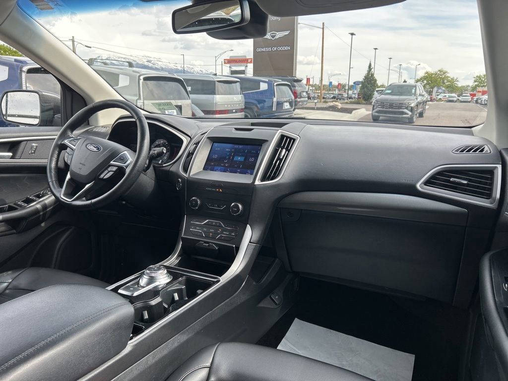 Used 2020 Ford Edge SEL AWD/4WD image 12