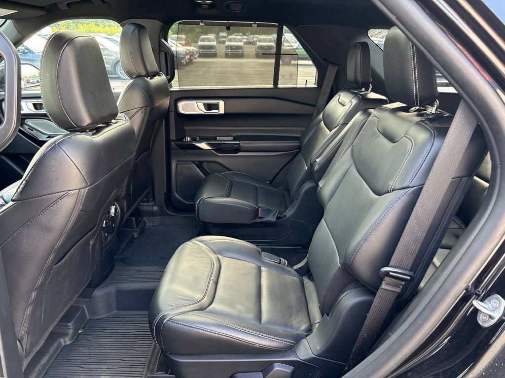 Used 2022 Ford Explorer ST w/ Equipment Group 401A AWD/4WD image 8