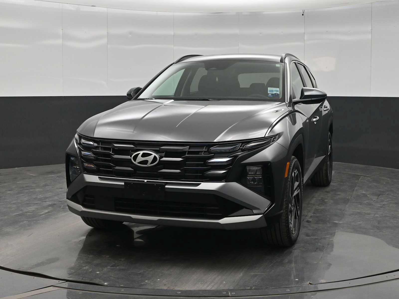 New 2026 Hyundai Tucson SEL Plus w/ Tow & Go Package AWD/4WD image 2
