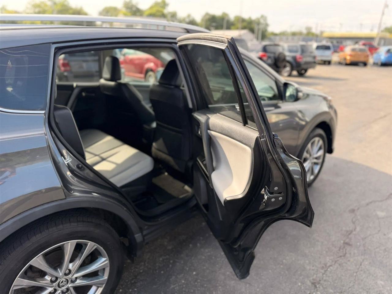 Used 2017 Toyota RAV4 Limited w/ All Weather Liner Package AWD/4WD image 32
