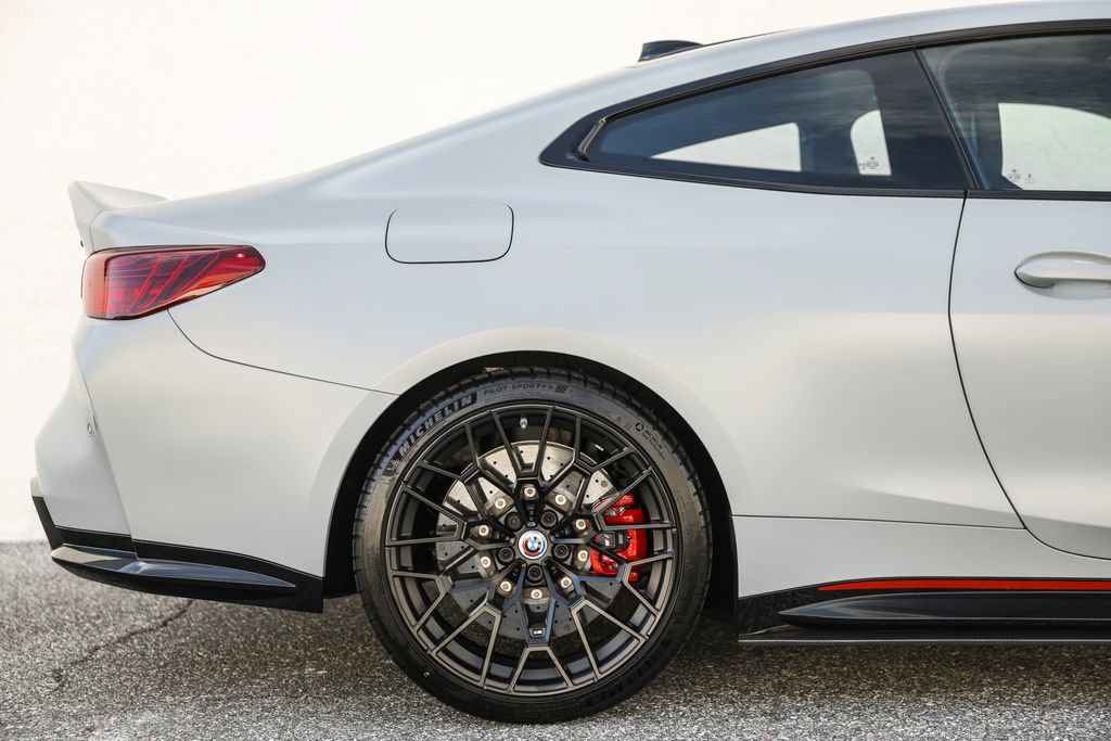 Used 2023 BMW M4 CSL RWD image 2