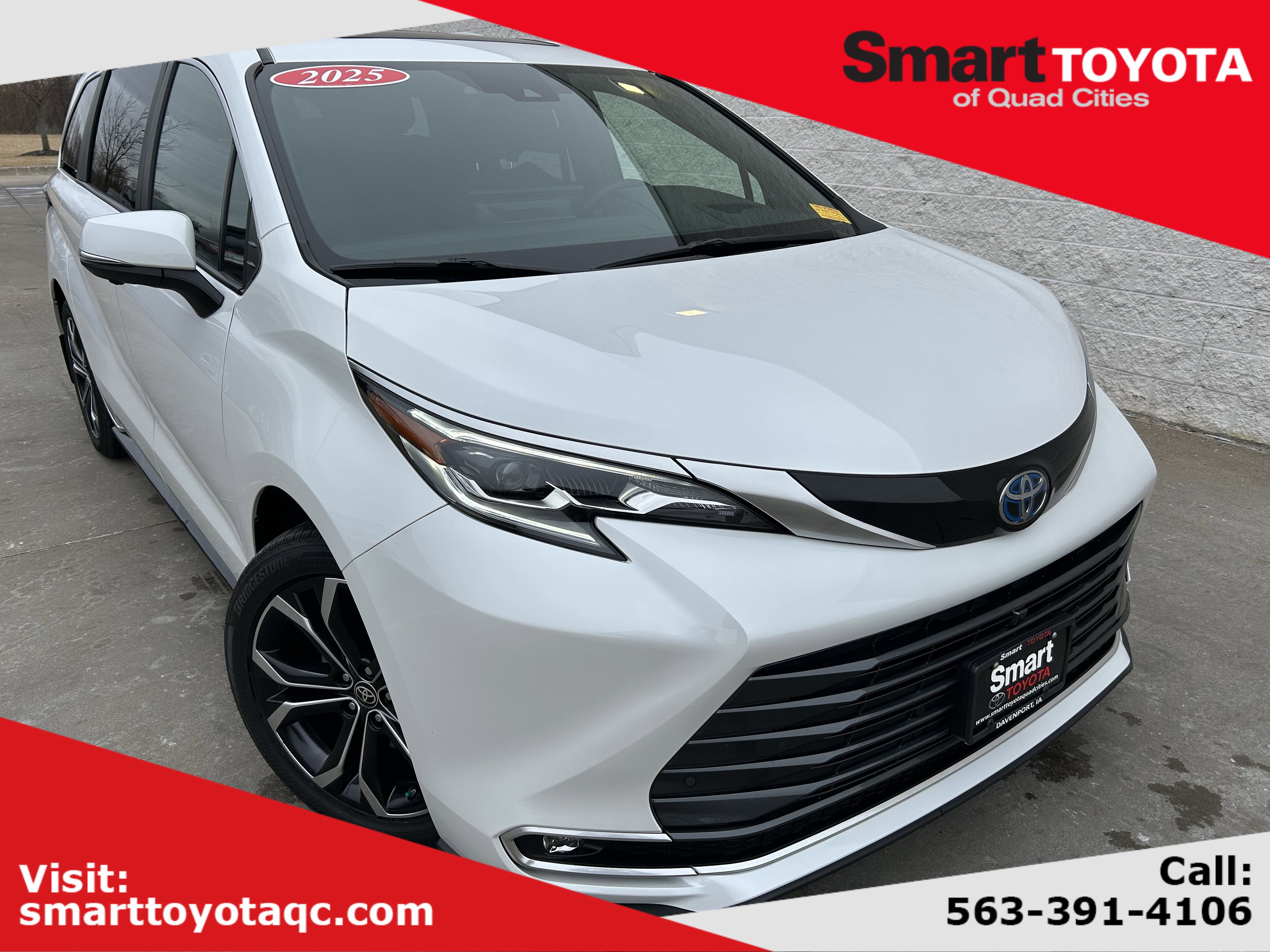 Used 2025 Toyota Sienna Platinum