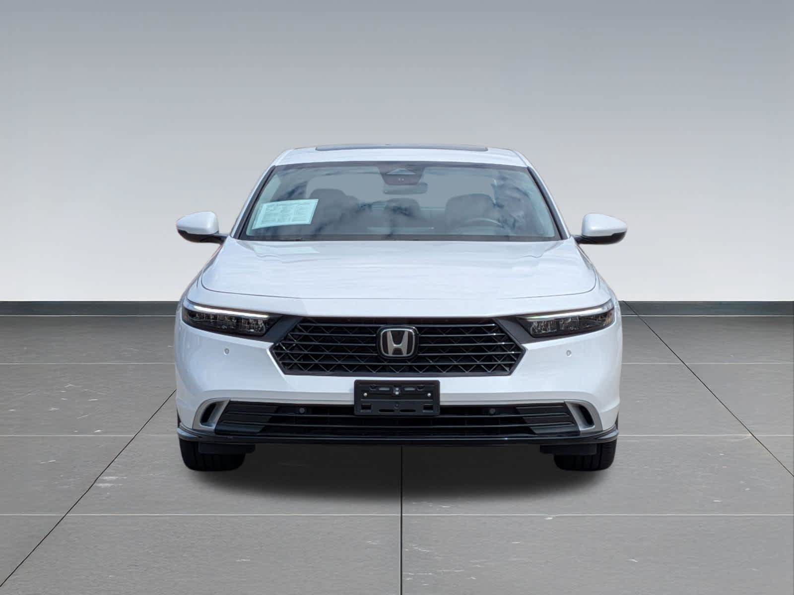 Used 2024 Honda Accord Touring image 9