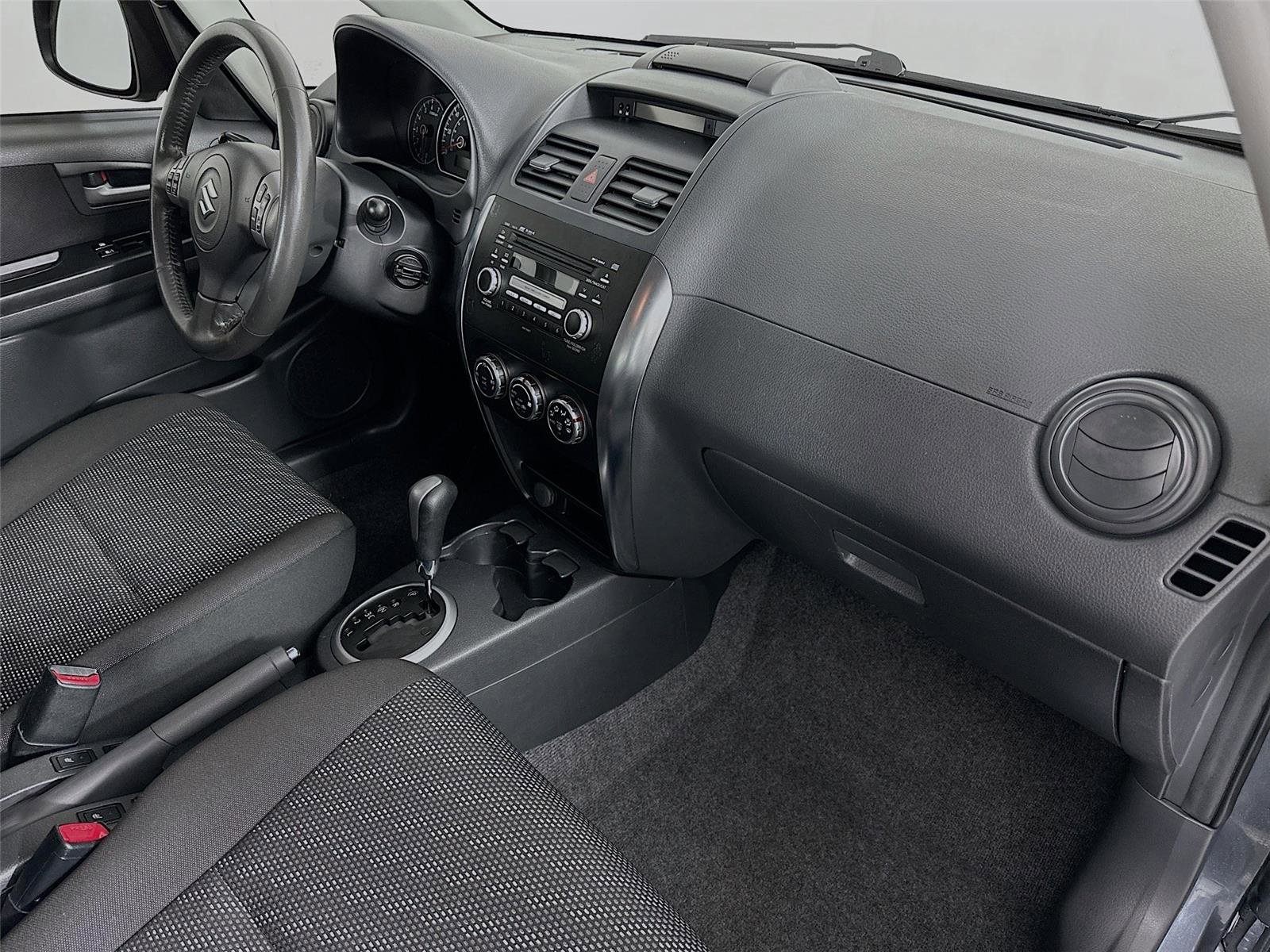 Used 2009 Suzuki SX4 AWD Hatchback w/ Touring Pkg image 28