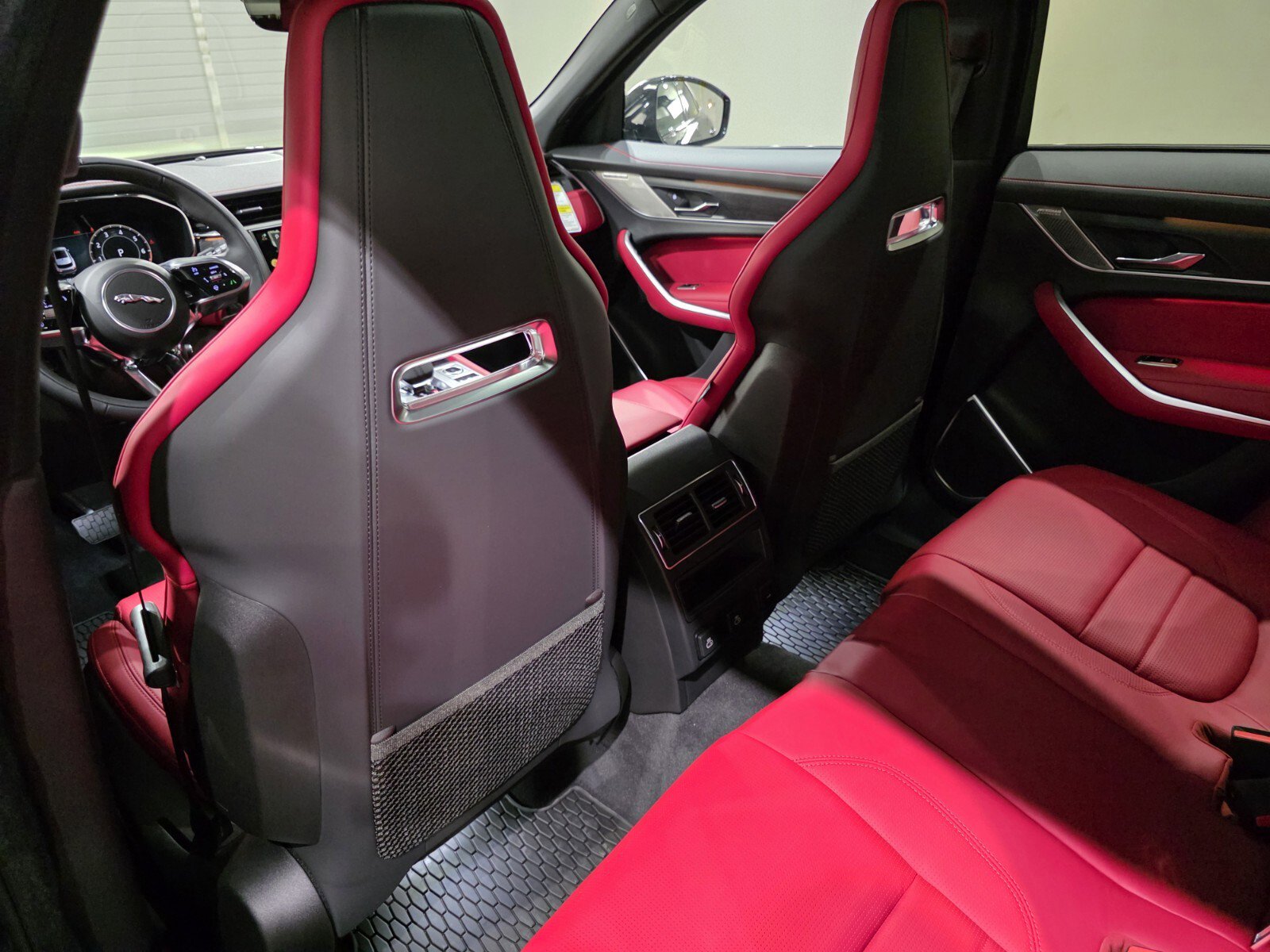 New 2026 Jaguar F-PACE R-Dynamic S image 13