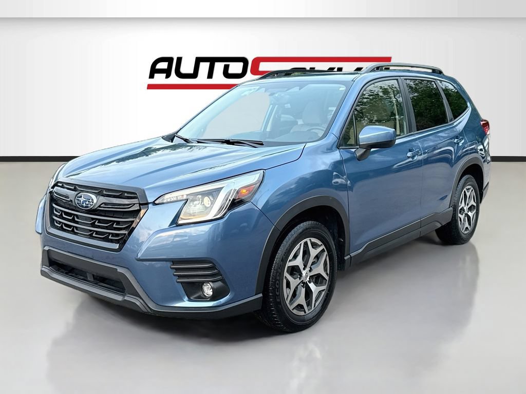 Used 2024 Subaru Forester Premium AWD/4WD image 3