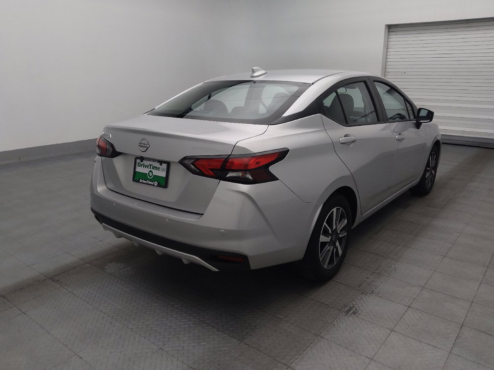 Used 2025 Nissan Versa SV FWD image 9
