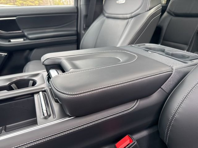 New 2026 Ford Expedition Max Platinum image 19