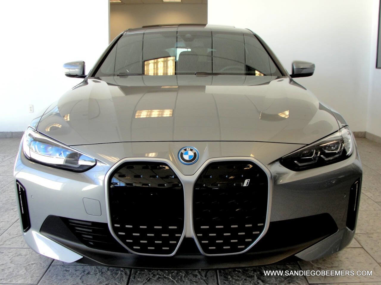 Used 2023 BMW i4 eDrive40 image 48