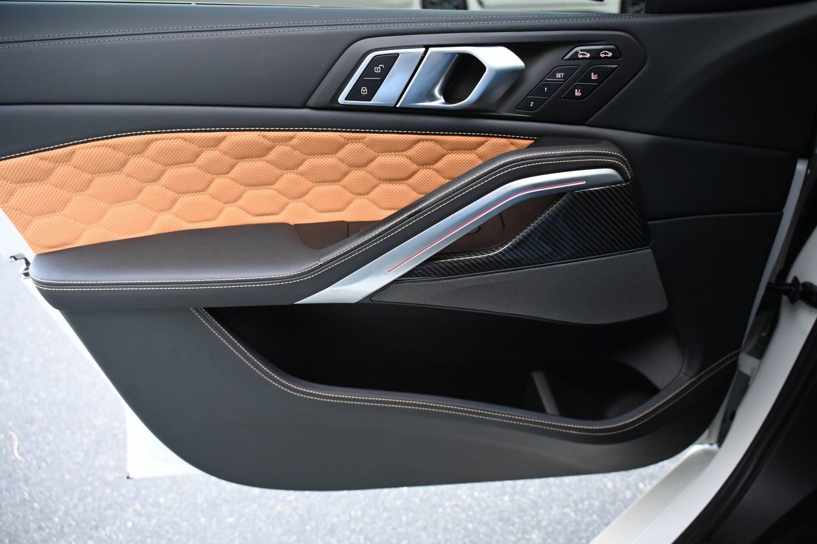 Certified 2023 BMW X6 M w/ Competition Package image 17