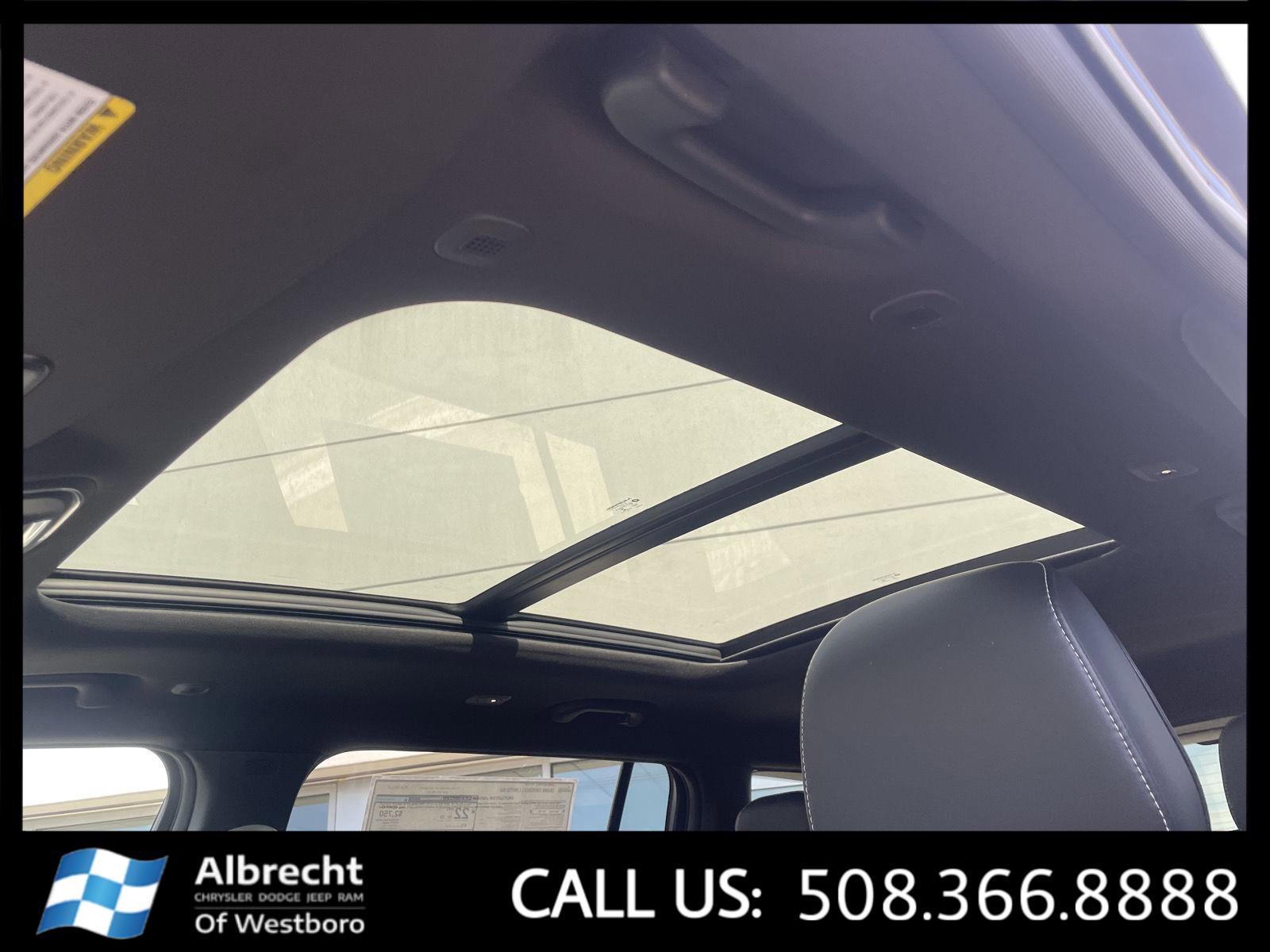 New 2026 Jeep Grand Cherokee L Limited w/ Luxury Tech Group II image 24