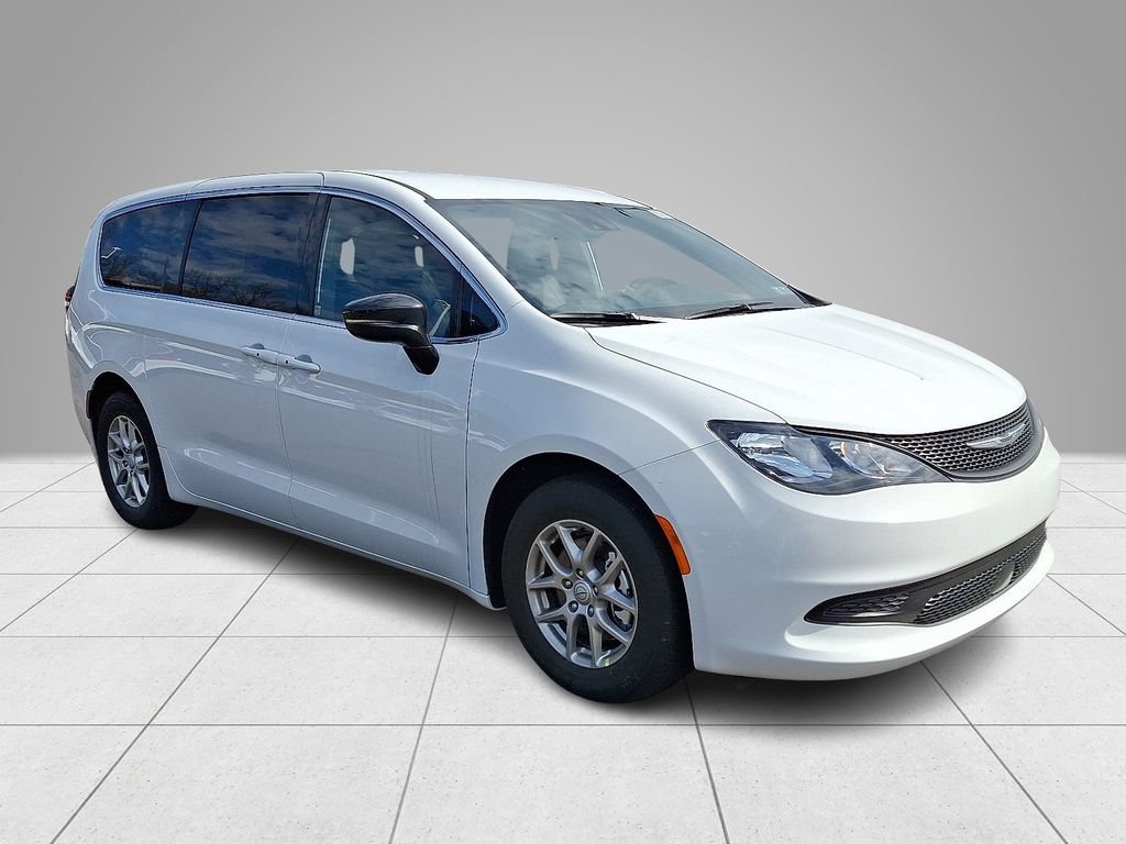 New 2026 Chrysler Voyager LX FWD image 3