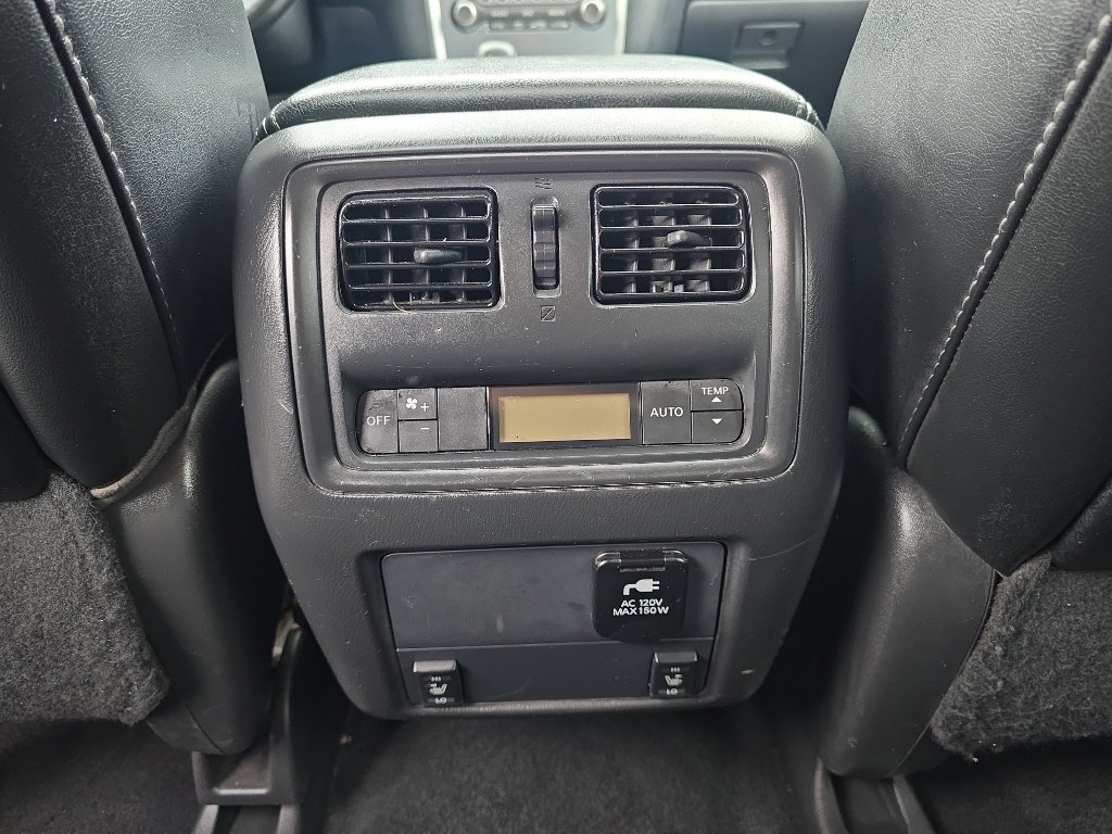 Used 2017 Nissan Pathfinder SL w/ SL Premium Package AWD/4WD image 22