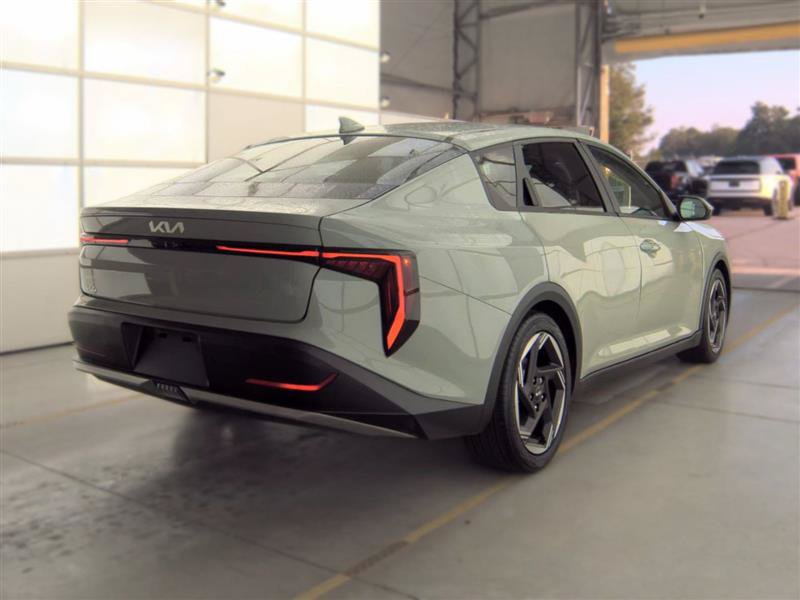 Used 2025 Kia K4 EX FWD image 8