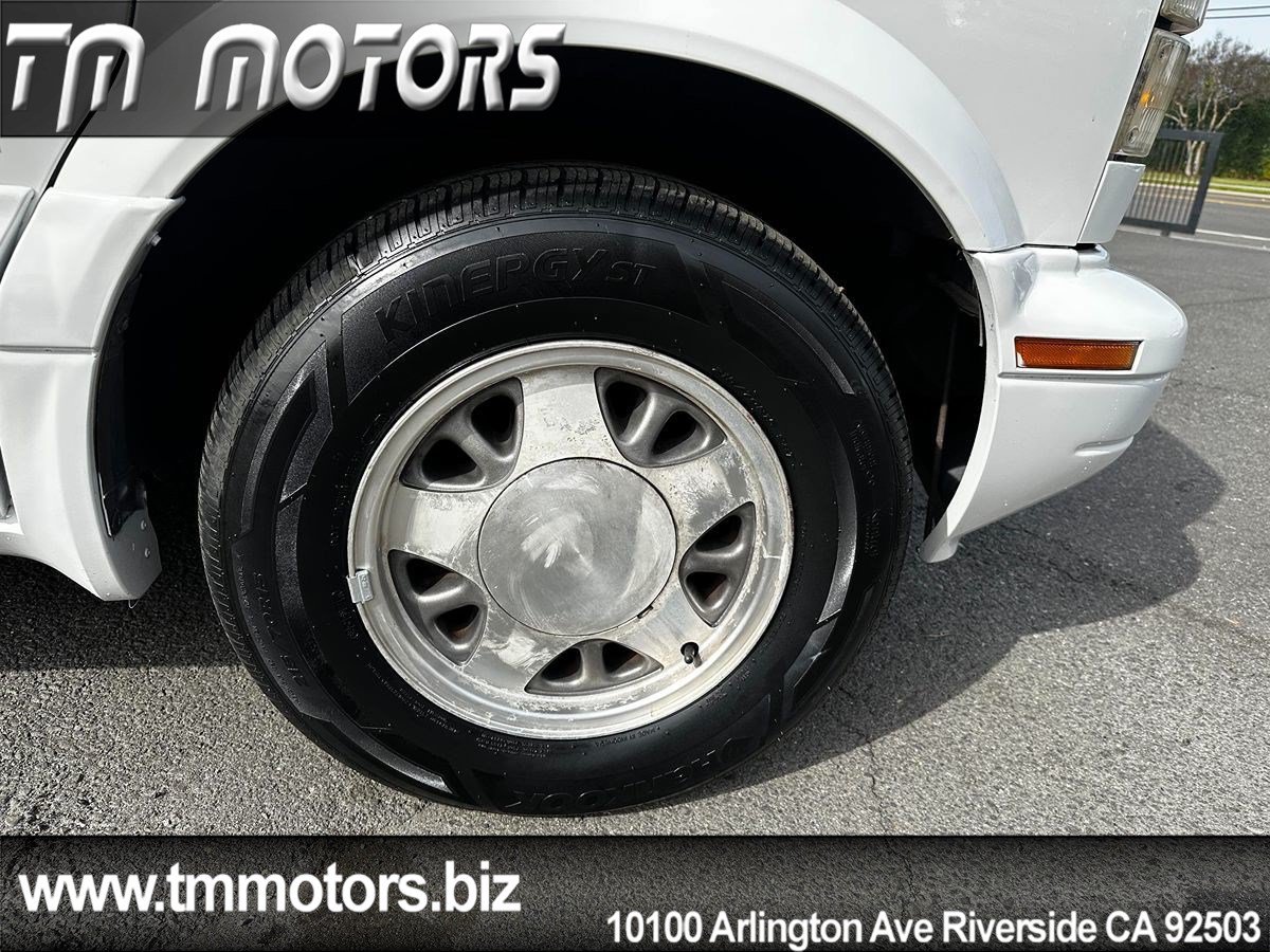 Used 2000 GMC Safari Passenger w/ Sle Marketing Option Pkg 2 RWD image 20