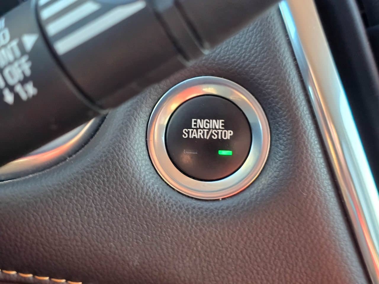 Used 2020 Chevrolet Traverse RS FWD image 19