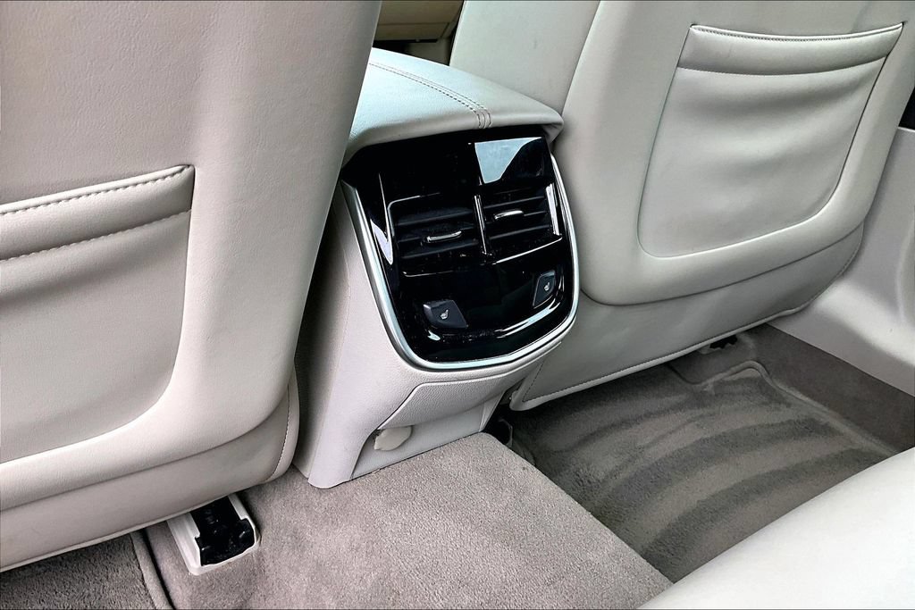 Used 2013 Cadillac XTS Luxury w/ Driver Awareness Package FWD image 33