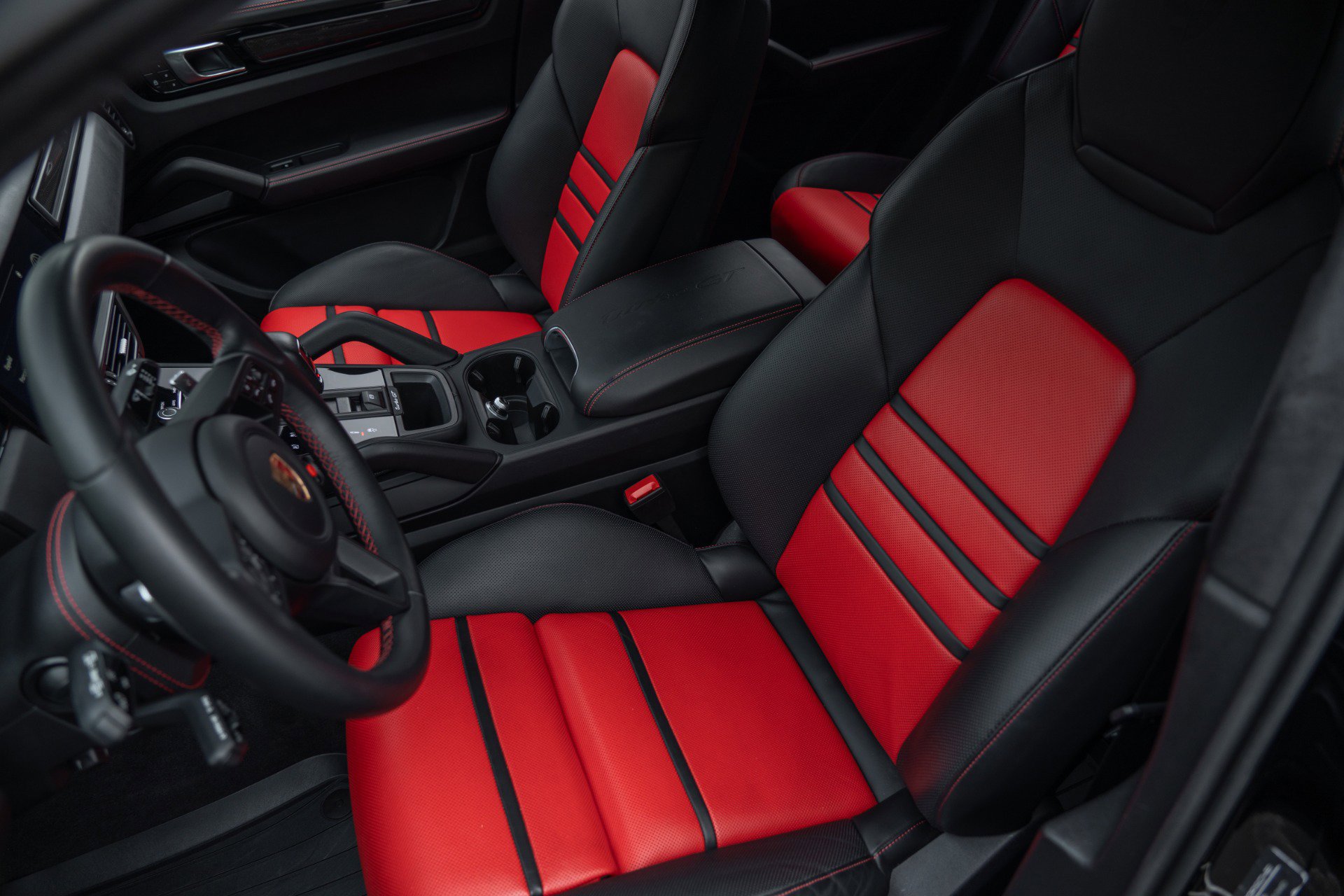 Used 2023 Porsche Cayenne Turbo GT image 57