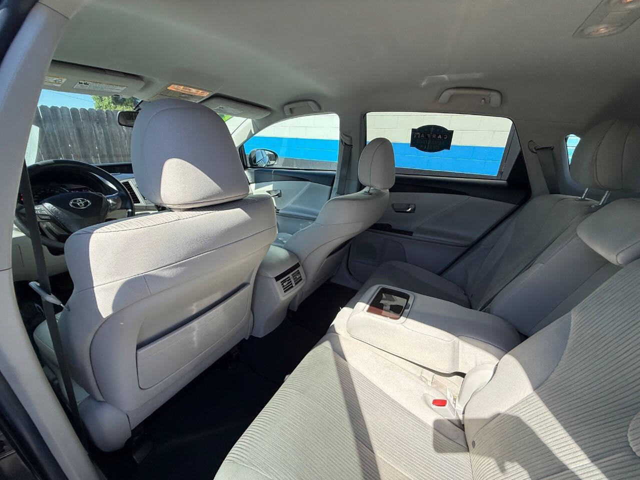 Used 2012 Toyota Venza LE FWD image 12