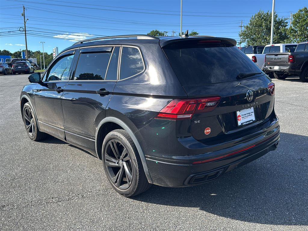 Used 2023 Volkswagen Tiguan SE R-Line FWD image 5