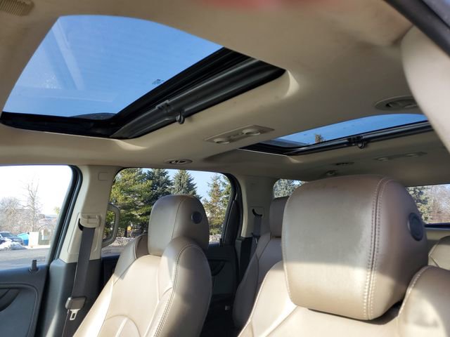 Used 2014 GMC Acadia SLT image 17