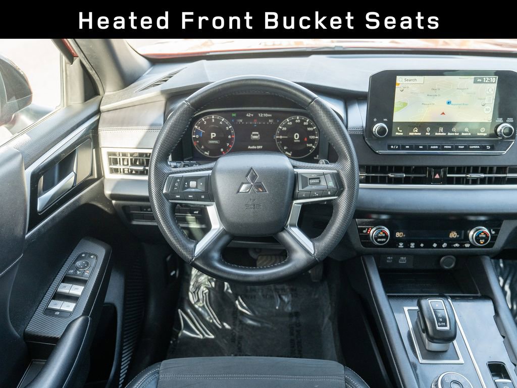 Used 2023 Mitsubishi Outlander SE Black Edition image 13