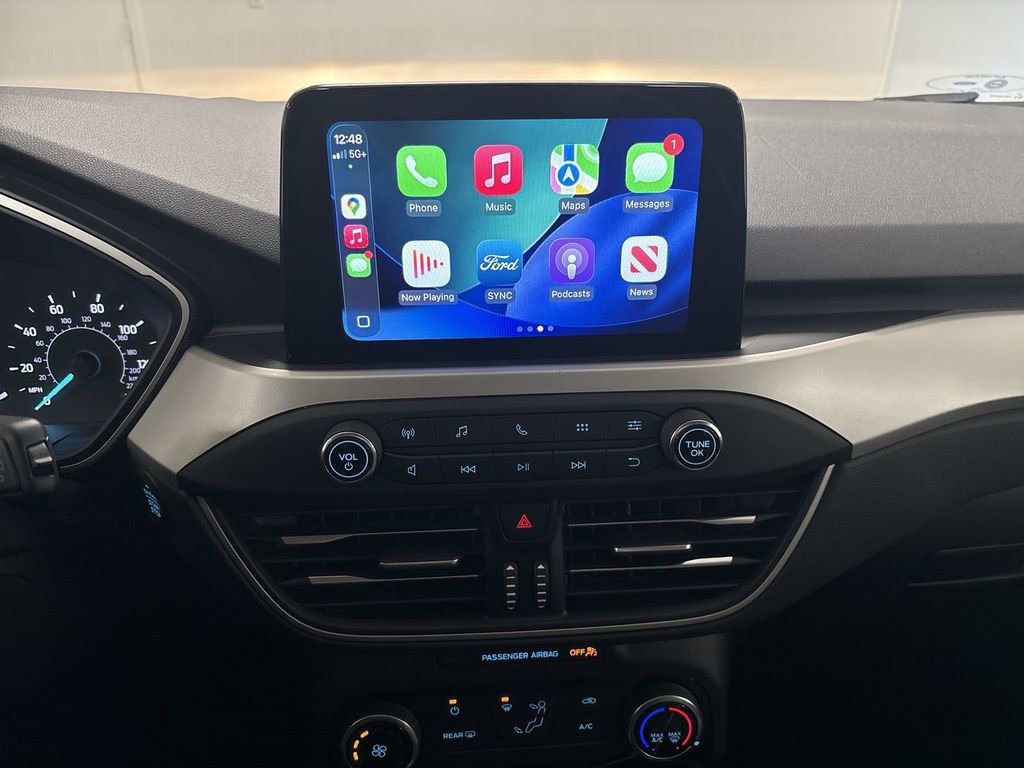 Used 2022 Ford Escape SE image 32