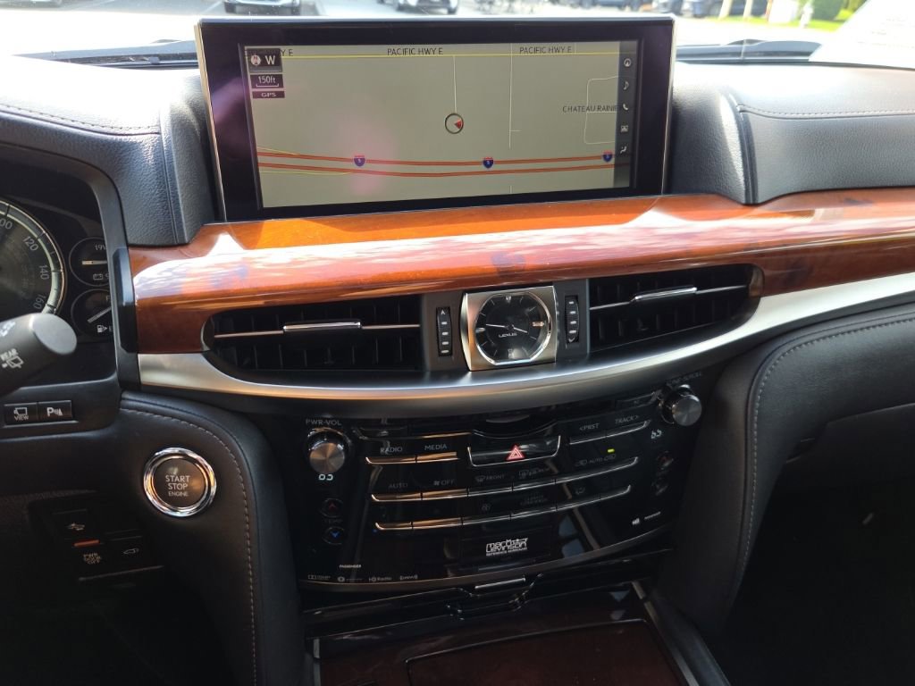 Used 2017 Lexus LX 570 4WD w/ Luxury Package image 25