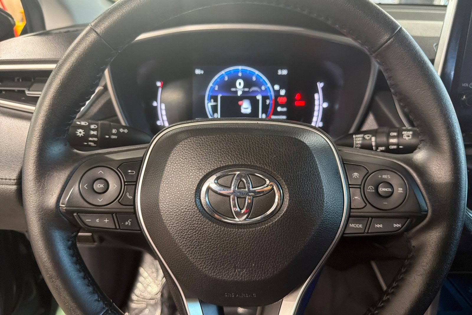 Certified 2023 Toyota Corolla Cross XLE AWD/4WD image 25
