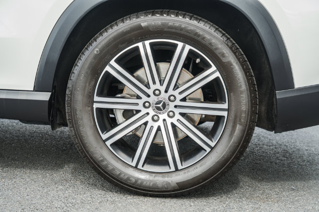 Certified 2024 Mercedes-Benz GLE 450 4MATIC image 18
