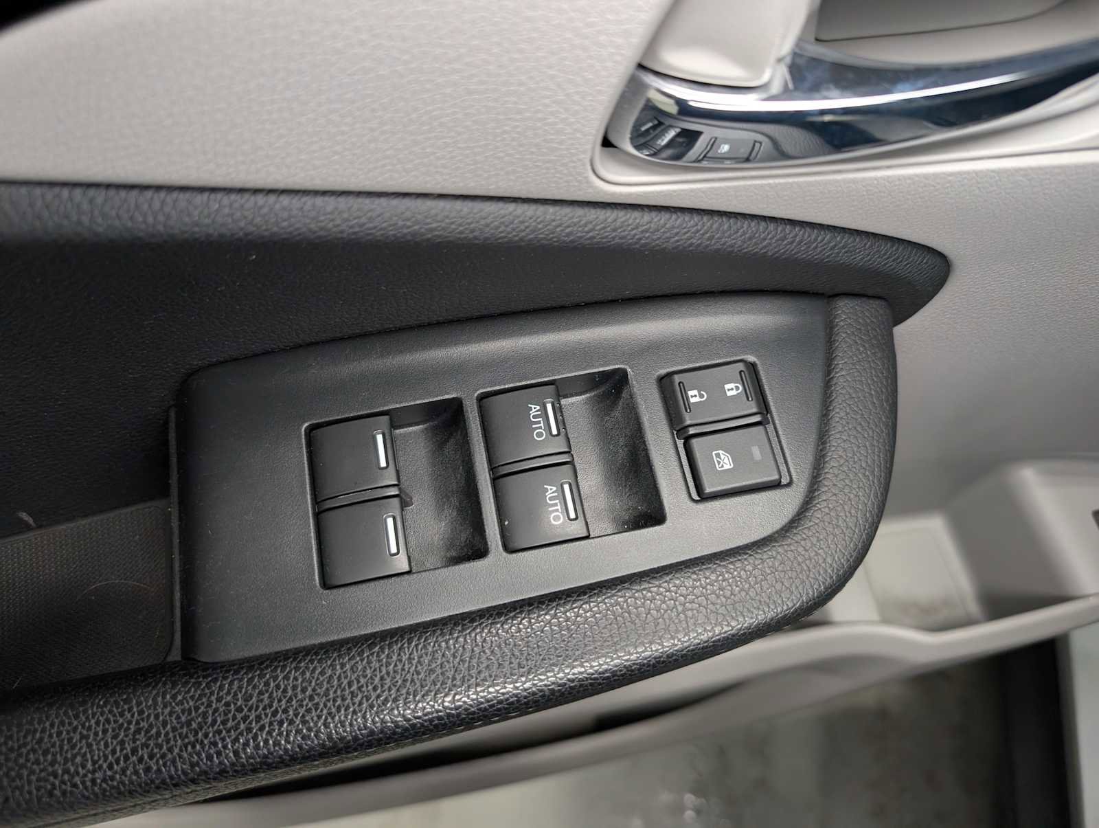 Used 2021 Honda Pilot Elite image 35