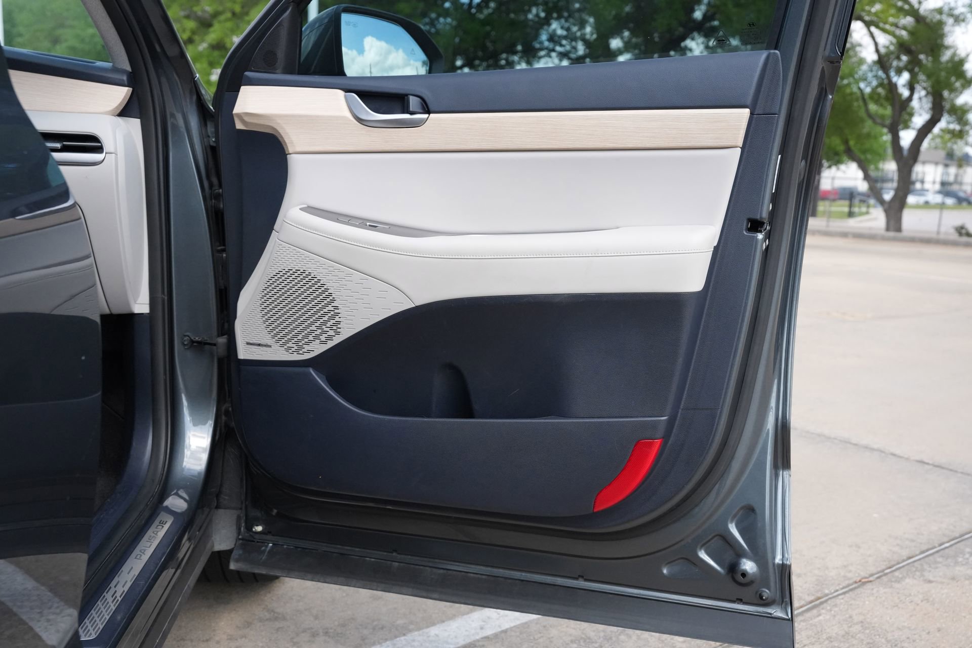 Used 2023 Hyundai Palisade Limited FWD image 29