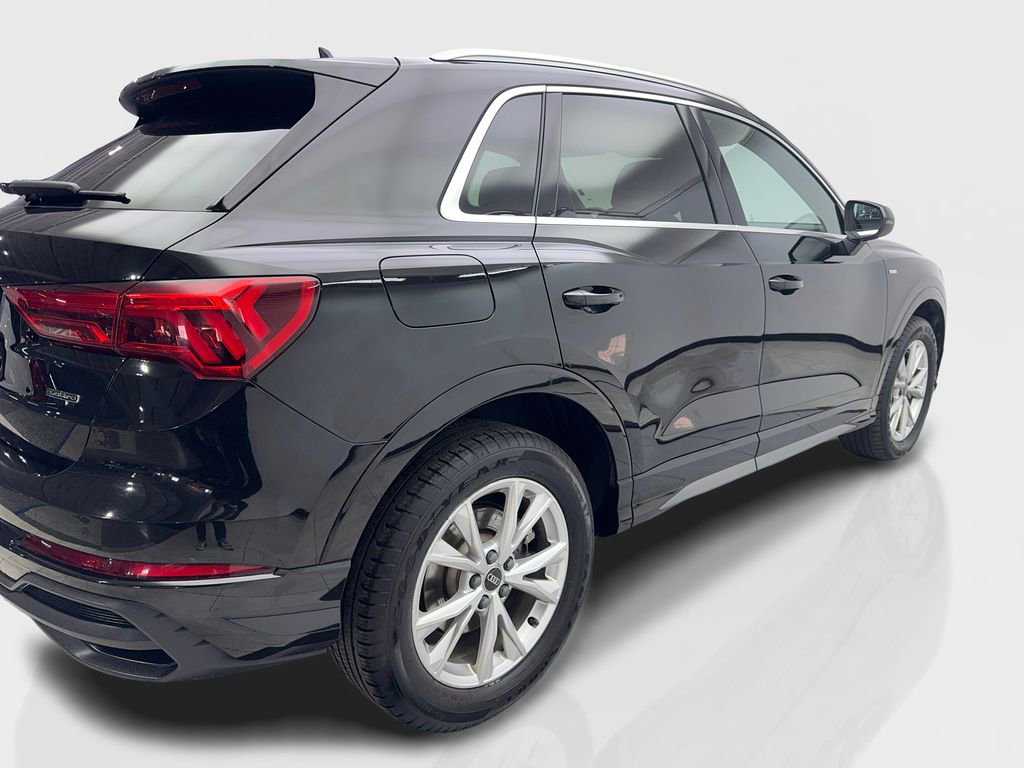 Used 2025 Audi Q3 2.0T Premium image 13